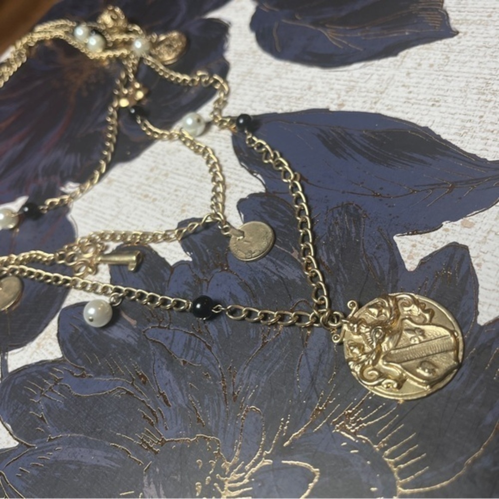 Vintage 90s EXPRESS Triple Chain Long Chunky Gold Coin and Pearl Necklace D1